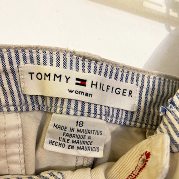 SZ 18 Tommy Hilfiger Woman shorts - Picture 2 of 3